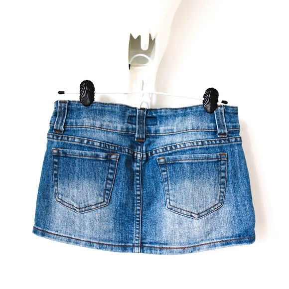 Vintage Denim Mid-wash Mini Skirt - Picture 5 of 5